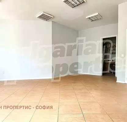 Photo 3 — Shop in Студентски