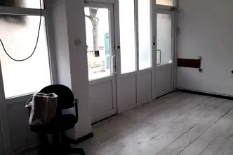 Магазин в Стара Загора, Операта