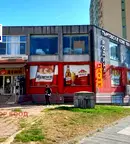 Магазин в Русе, Родина 1