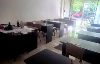 Магазин в София, Света Троица