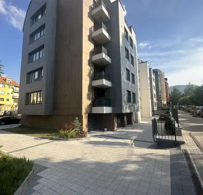 Снимка 2 — Многостаен апартамент в София, Борово