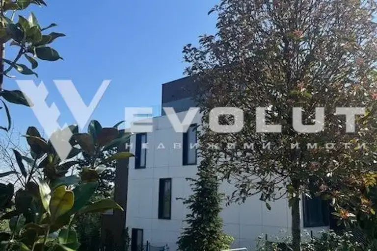 5-bedroom apartment in Sofiya, Boyana