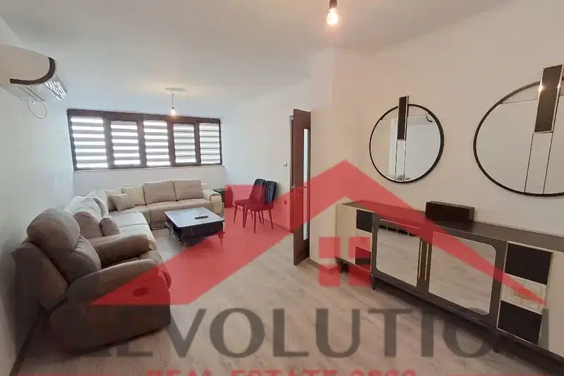 5-bedroom apartment in Kyrdjali, Centyr