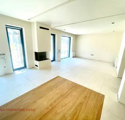 Photo 2 — 5-bedroom apartment in област София, Samokov