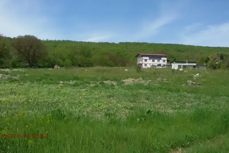 Земеделски имот в Добрич, с. Прилеп