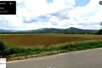 Земеделски имот в Перник, Трън