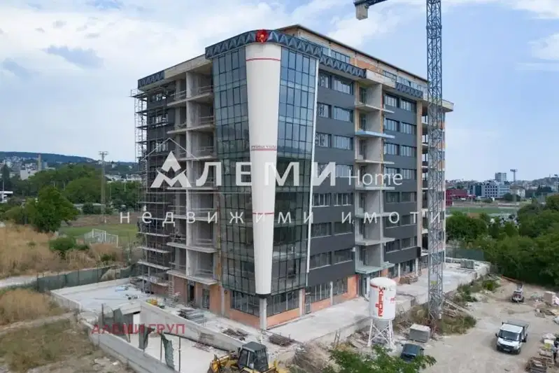 Office in Varna, Grand Mol