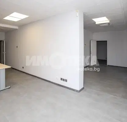 Photo 2 — Office in Sofiya, Lozenec