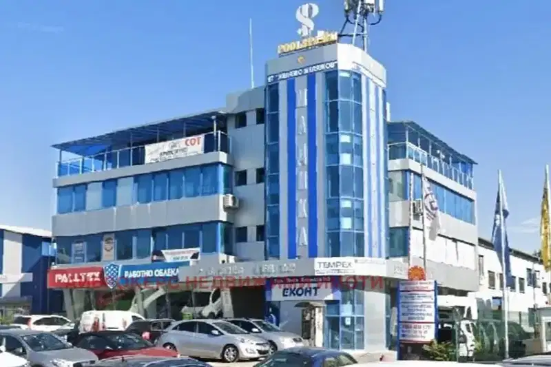 Офис в Бургас, Мадика