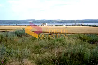 Парцел в с. Тополи