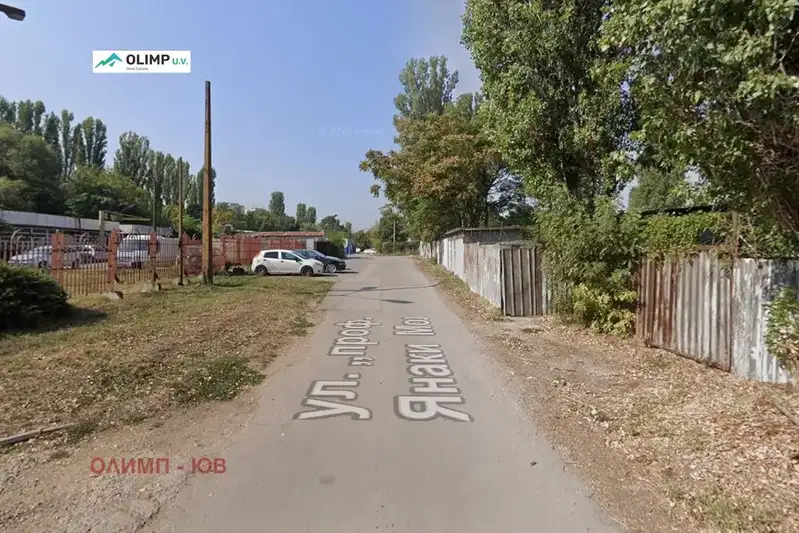 Plot in Модерно предие