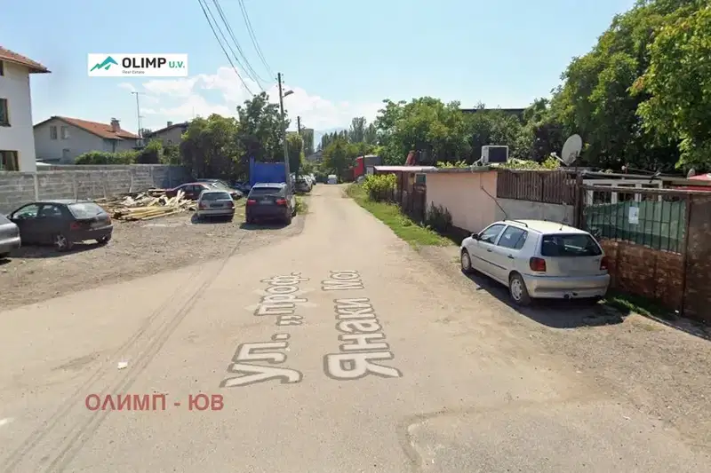 Plot in Модерно предие