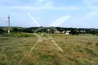Парцел в Нови Искър