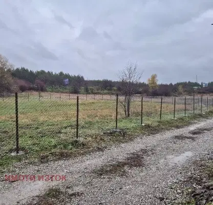 Снимка 2 — Парцел в Перник, Църква