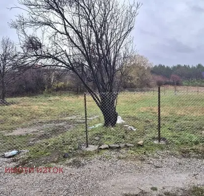Снимка 3 — Парцел в Перник, Църква