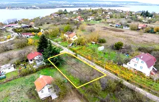 Парцел във Варна, м-т Лазур
