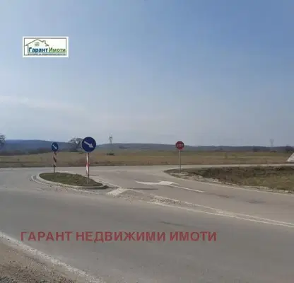 Photo 2 — Plot in Oblast Gabrovo, Yavorec