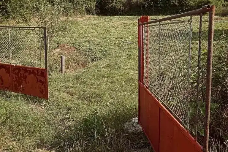 Plot in Oblast Pernik, Batanovci