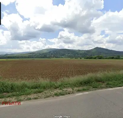 Снимка 2 — Парцел в Перник, Трън