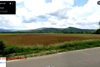 Парцел в Перник, Трън