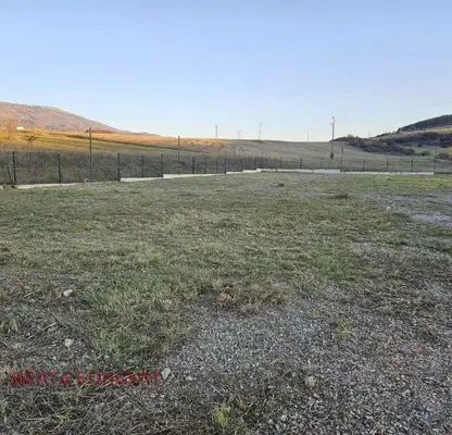 Photo 2 — Plot in Oblast Pernik, Dragichevo