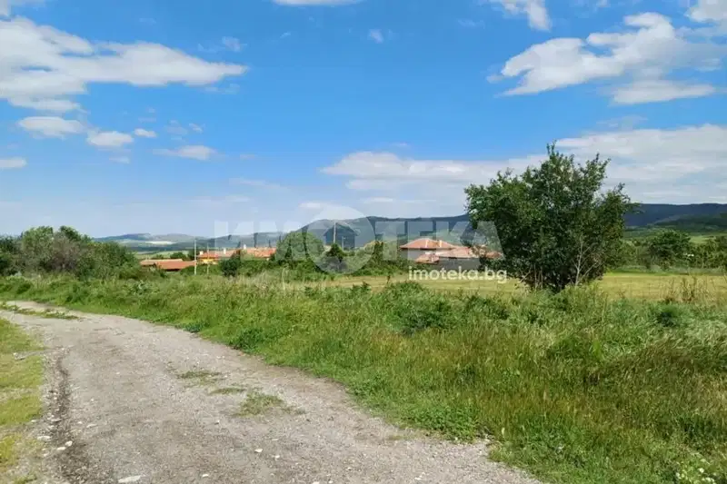 Plot in Oblast Plovdiv, Markovo