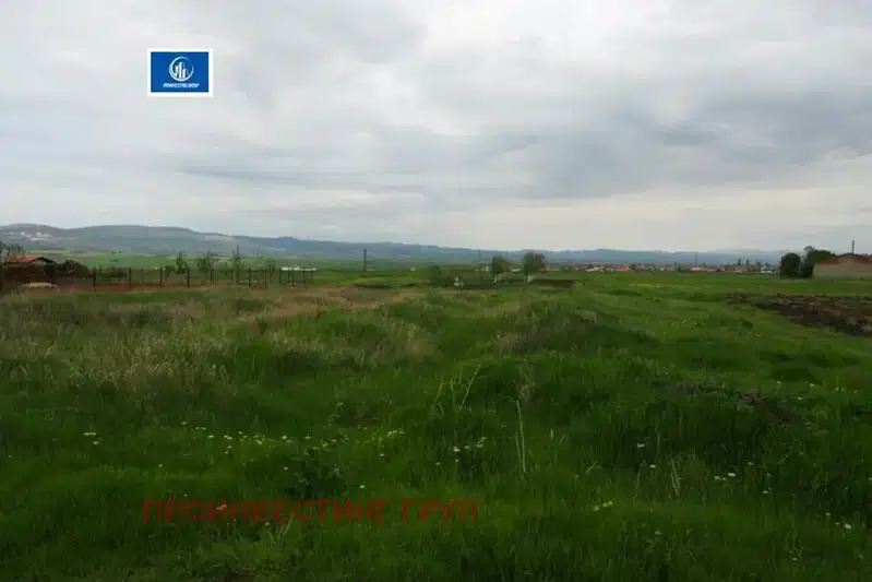 Plot in област София, Kostinbrod