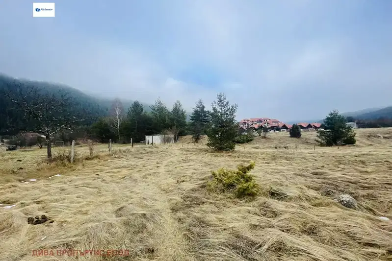 Парцел в София, с. Мала църква