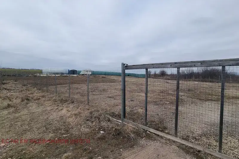 Парцел в София, с. Нови хан