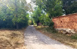 Парцел в София, Правец