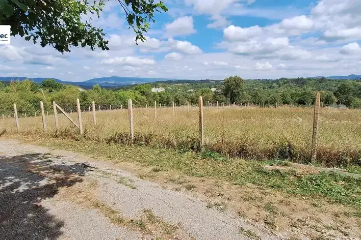 Plot in Oblast Veliko Tyrnovo, Elena