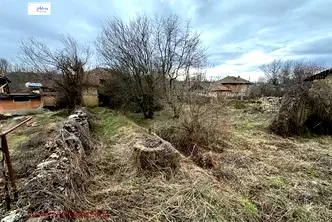 Парцел във Велико Търново, с. Емен