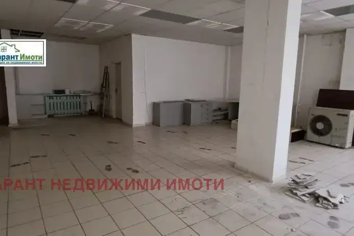 Промишлена сграда в Габрово, Център