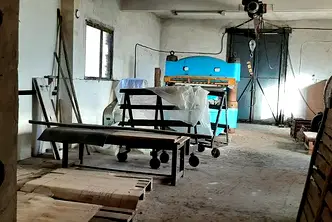 Промишлена сграда в Габрово, Промишлена зона