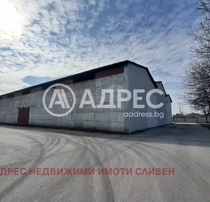 Снимка 3 — Промишлена сграда в Сливен, Промишлена зона