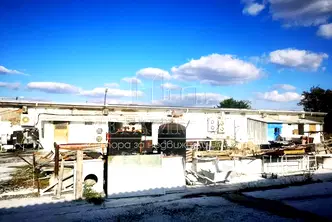 Промишлена сграда в Бургас, с. Кръстина