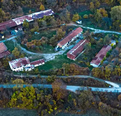 Снимка 5 — Промишлена сграда в София, Своге
