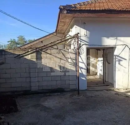Снимка 2 — Промишлена сграда във Варна, с. Чернево