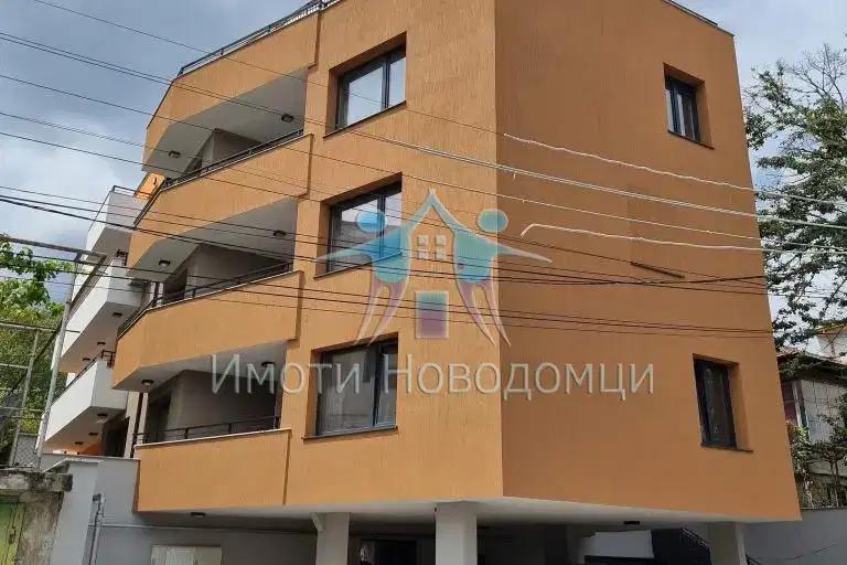Тристаен апартамент в Шумен, 2-ри корпус