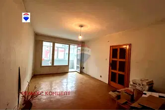 Тристаен апартамент в Шумен, 5-ти полк