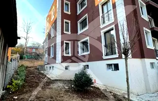 Тристаен апартамент на партер с две бани в Бояна, София