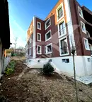 Тристаен апартамент на партер с две бани в Бояна, София