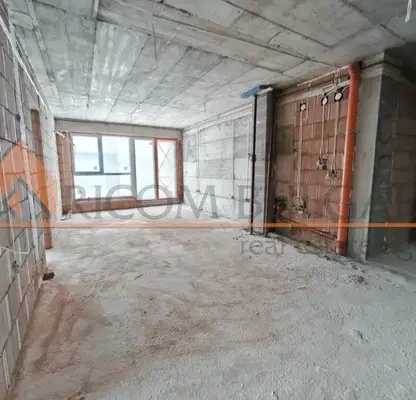 Снимка 5 — Тристаен апартамент във Варна, Бриз