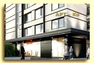 Тристаен апартамент в Перник, Център