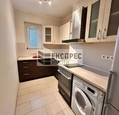 Photo 4 — 3-bedroom apartment in Varna, Centyr