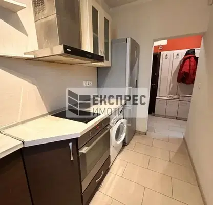 Photo 5 — 3-bedroom apartment in Varna, Centyr
