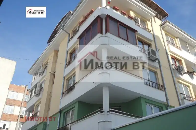 3-bedroom apartment in Veliko Tyrnovo, Centyr