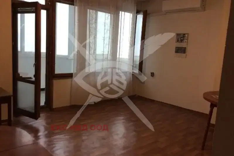 3-bedroom apartment in Plovdiv, Centyr