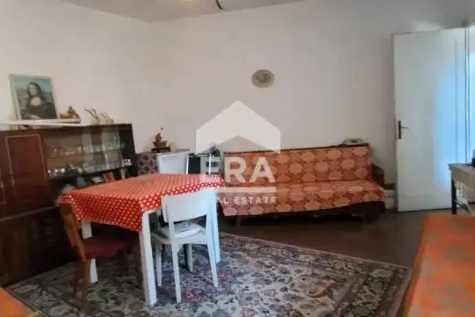 Тристаен апартамент в Кърджали, Център
