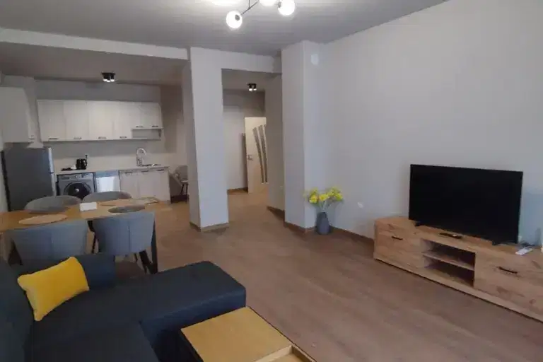 3-bedroom apartment in Gabrovo, Centyr